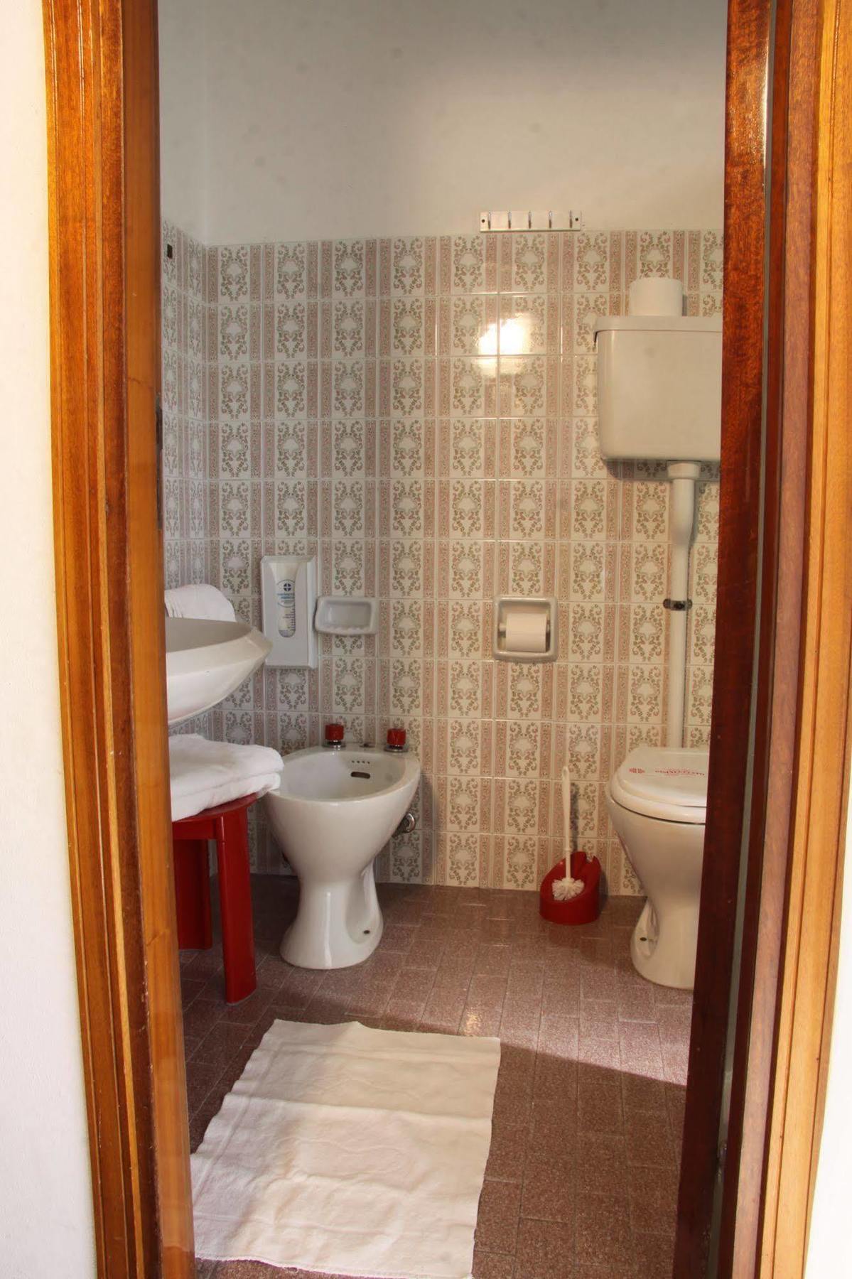 Hotel Tilly Cesenatico Buitenkant foto